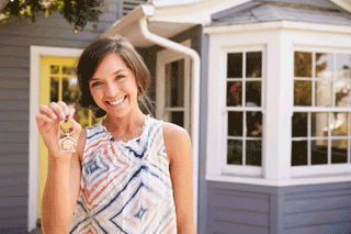 Women Still Lag On Investment